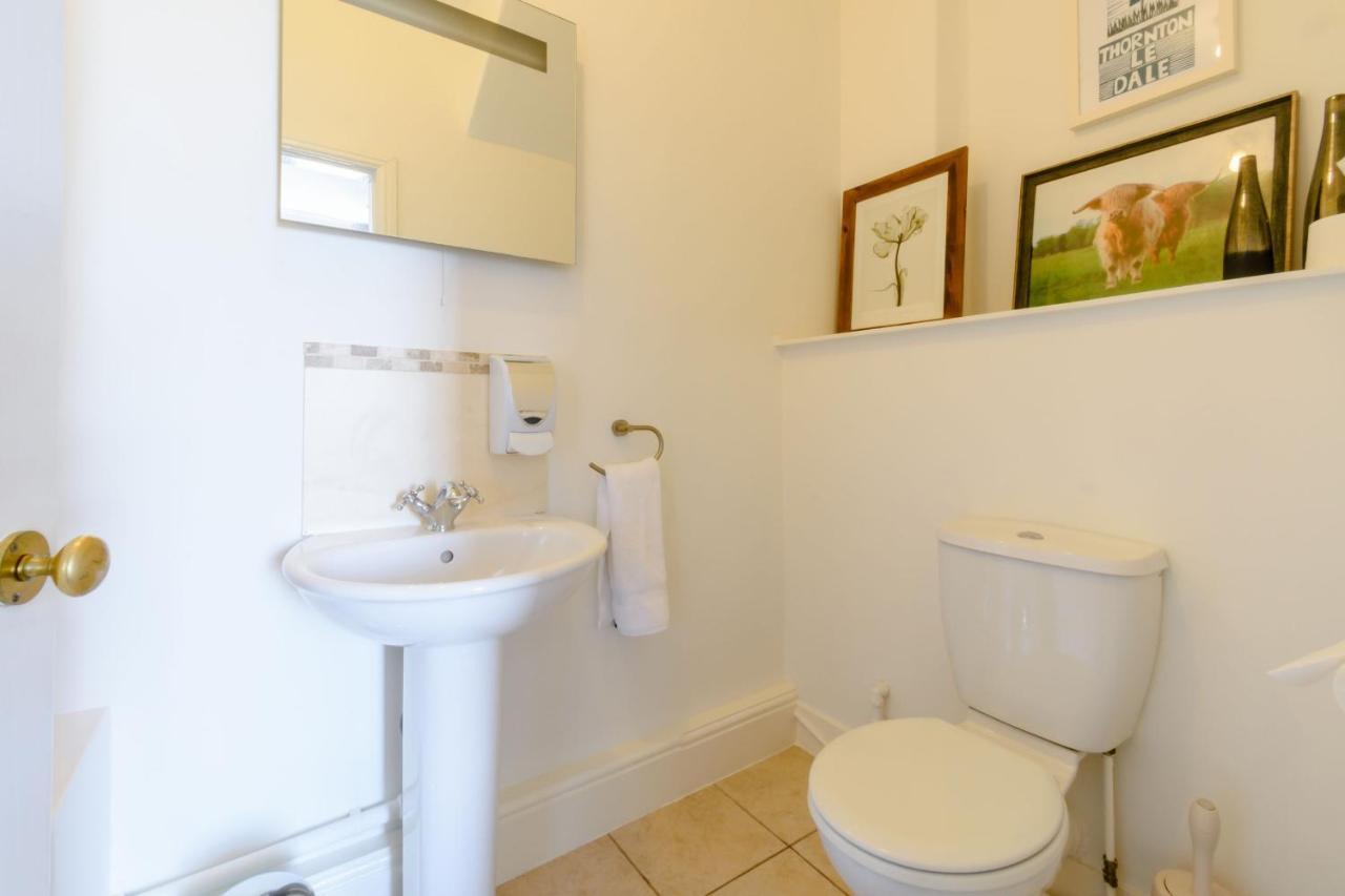 1 Roxby Terrace Villa Thornton Dale Bagian luar foto